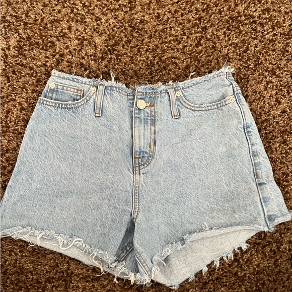 BDG high waisted denim shorts - Picture 1 of 3